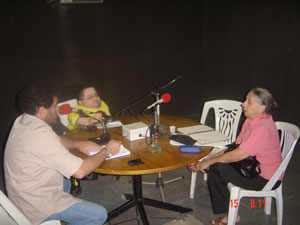 Entrevista ocorreu na Rádio Universitária com Victor Vasconcelos e Fred Miranda (e)